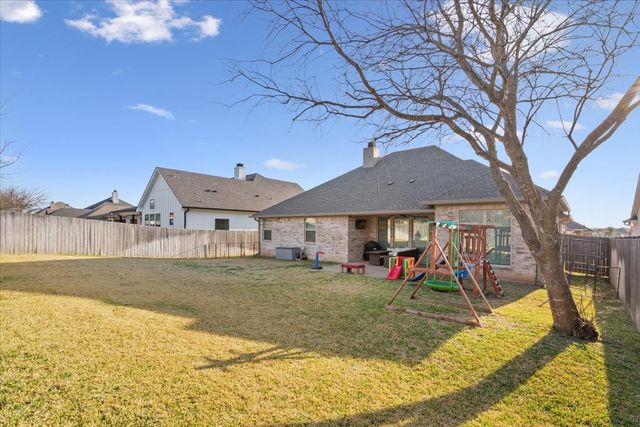 10337 Fallen Leaf Drive, Waco, TX 76712