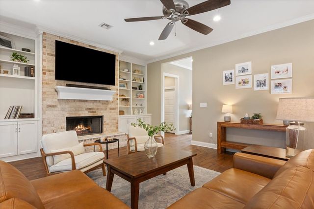 10337 Fallen Leaf Drive, Waco, TX 76712