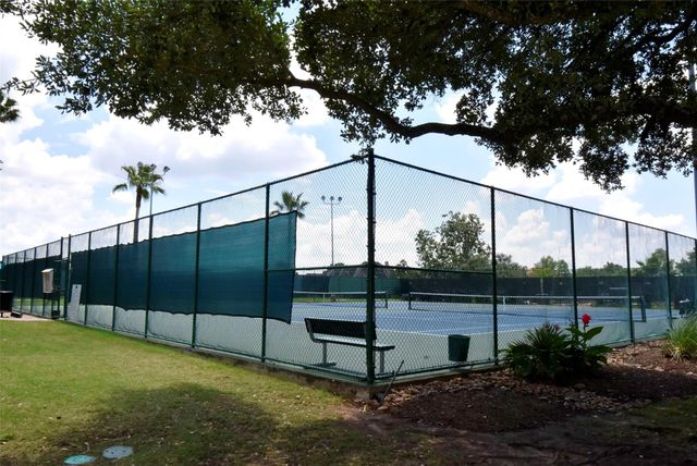 2014 Split Branch Court Court, Houston, TX 77077
