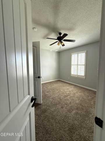 5448 IGNACIO FRIAS Drive, El Paso, TX 79934