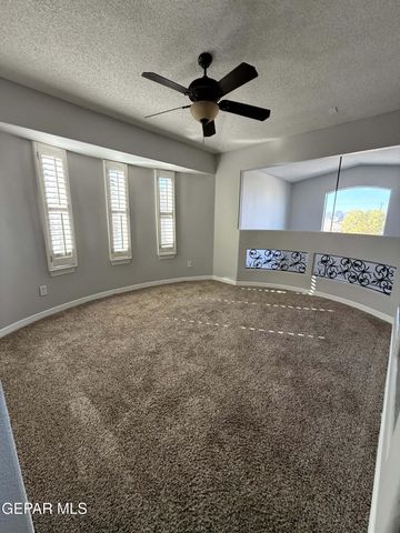 5448 IGNACIO FRIAS Drive, El Paso, TX 79934