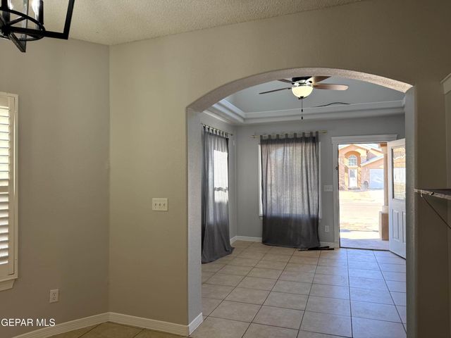 5448 IGNACIO FRIAS Drive, El Paso, TX 79934