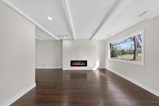 604 E 164th Terrace, Belton, MO 64012