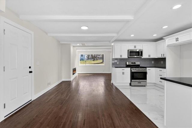 604 E 164th Terrace, Belton, MO 64012