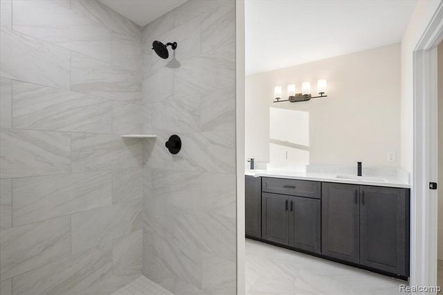 42435 Magnolia Drive, Sterling Heights, MI 48314