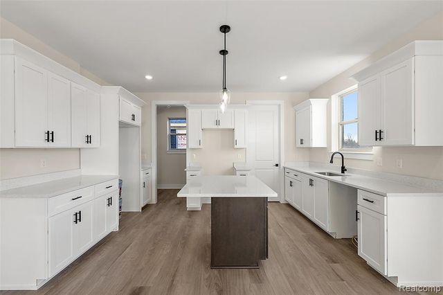 42435 Magnolia Drive, Sterling Heights, MI 48314