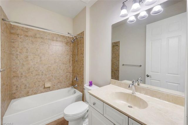 16367 Halberry LN, Naples, FL 34110