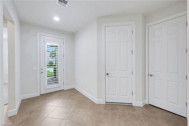 16367 Halberry LN, Naples, FL 34110