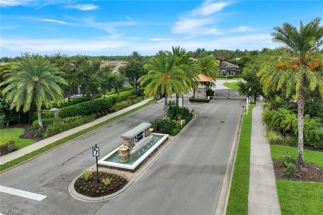 16367 Halberry LN, Naples, FL 34110