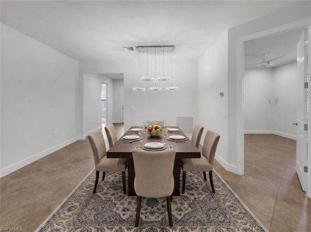 16367 Halberry LN, Naples, FL 34110