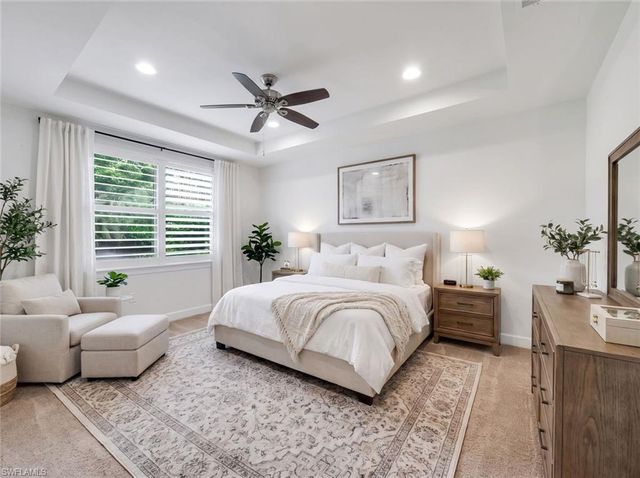 16367 Halberry LN, Naples, FL 34110