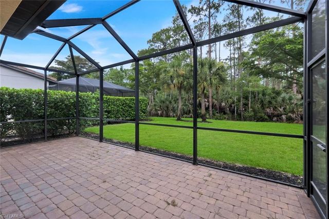 16367 Halberry LN, Naples, FL 34110