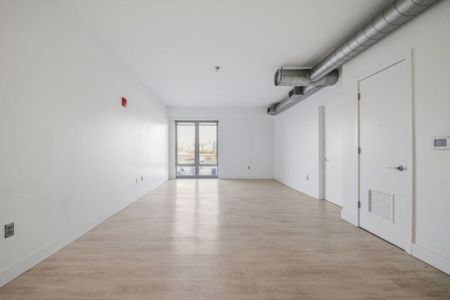 9 Medford Street 410, Somerville, MA 02143