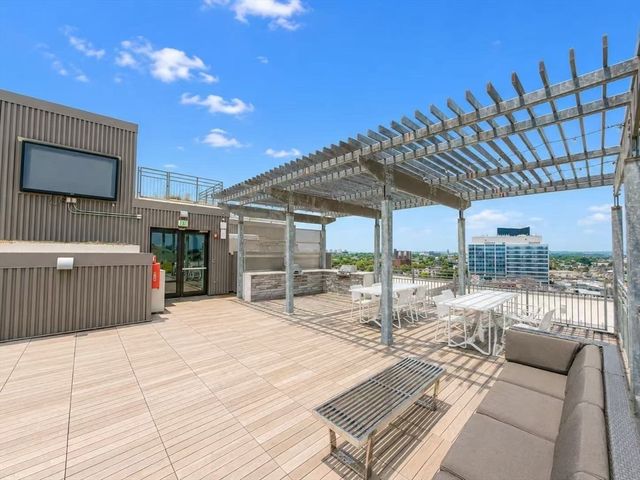 9 Medford Street 410, Somerville, MA 02143