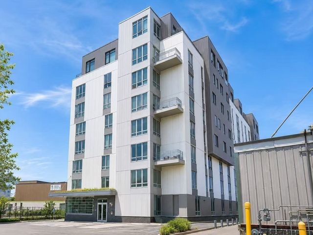 9 Medford Street 410, Somerville, MA 02143