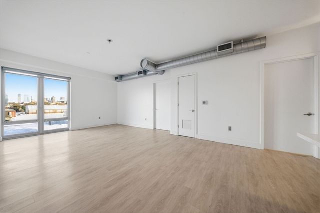 9 Medford Street 410, Somerville, MA 02143