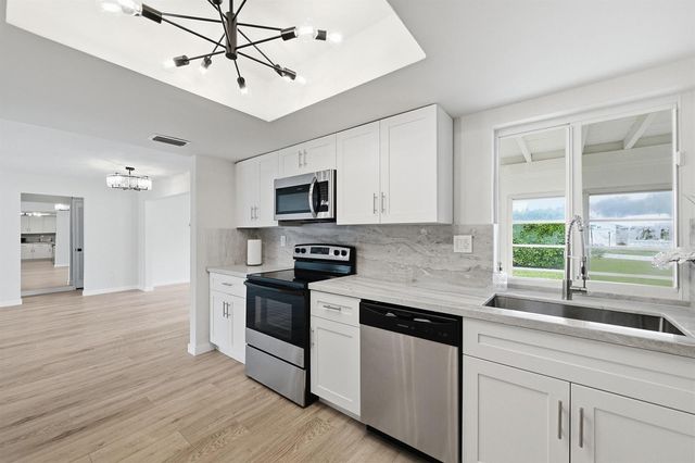 2631 W Golf Boulevard, Pompano Beach, FL 33064