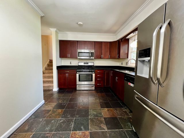 1808 W Freeman Street, Carbondale, IL 62901