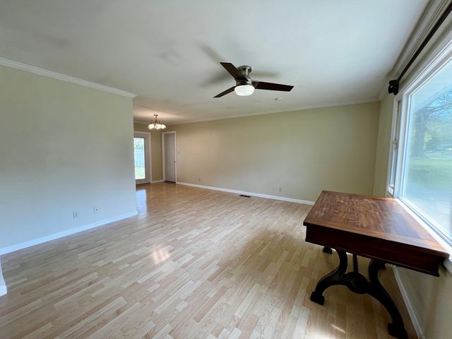 1808 W Freeman Street, Carbondale, IL 62901