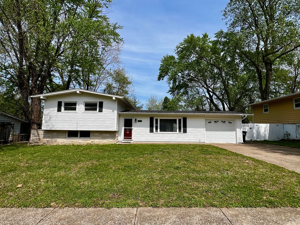 1808 W Freeman Street, Carbondale, IL 62901