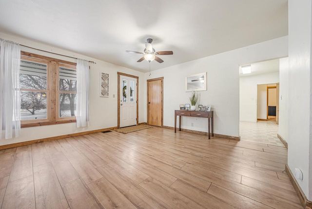 N7065 CTY RD C, Seymour, WI 54165