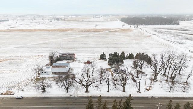 N7065 CTY RD C, Seymour, WI 54165