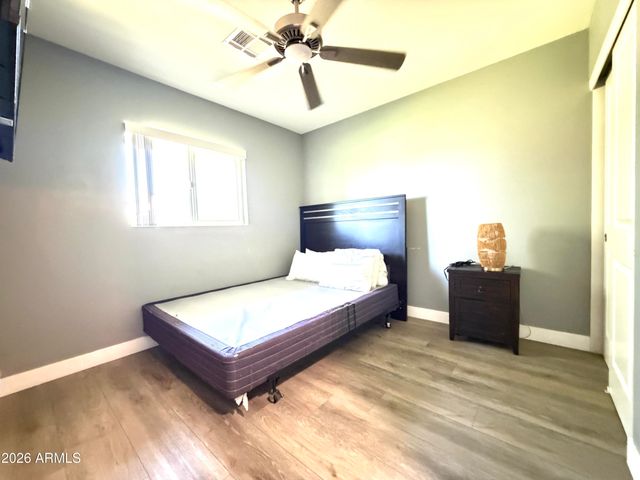 4460 E BELLEVIEW Street, Phoenix, AZ 85008