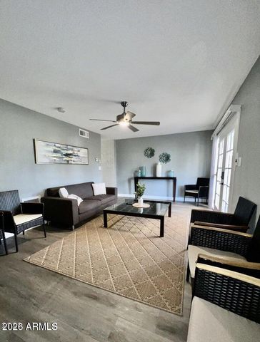 4460 E BELLEVIEW Street, Phoenix, AZ 85008