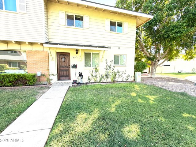 4460 E BELLEVIEW Street, Phoenix, AZ 85008