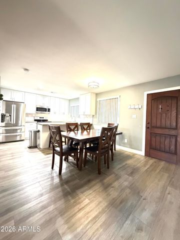 4460 E BELLEVIEW Street, Phoenix, AZ 85008