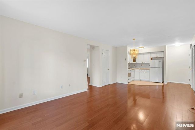 1419 Faulkner Court, Mahwah, NJ 07430