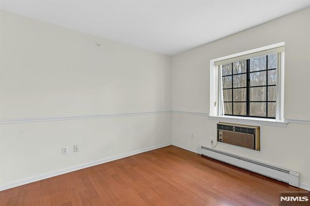 1419 Faulkner Court, Mahwah, NJ 07430