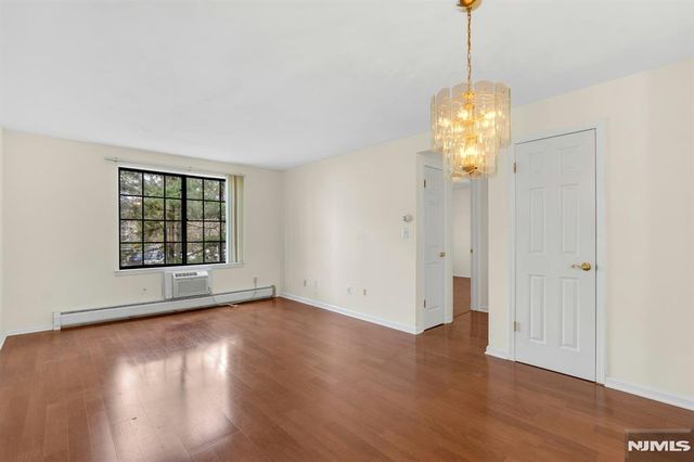 1419 Faulkner Court, Mahwah, NJ 07430