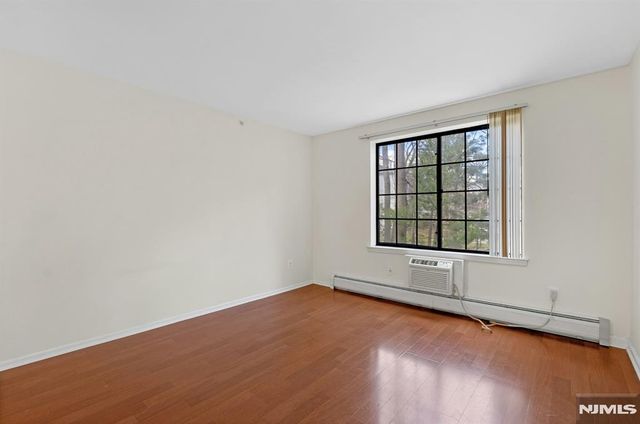 1419 Faulkner Court, Mahwah, NJ 07430