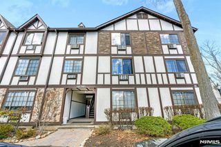 1419 Faulkner Court, Mahwah, NJ 07430