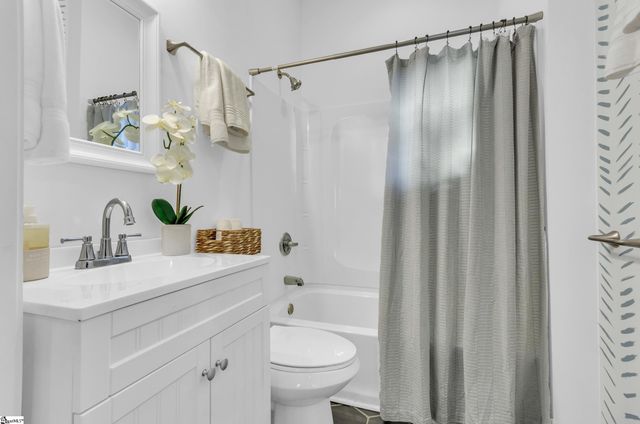 44 4th Avenue, Greenville, SC 29611