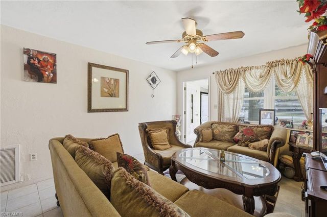 2431 Hunter TER, Fort Myers, FL 33901