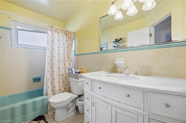 2431 Hunter TER, Fort Myers, FL 33901