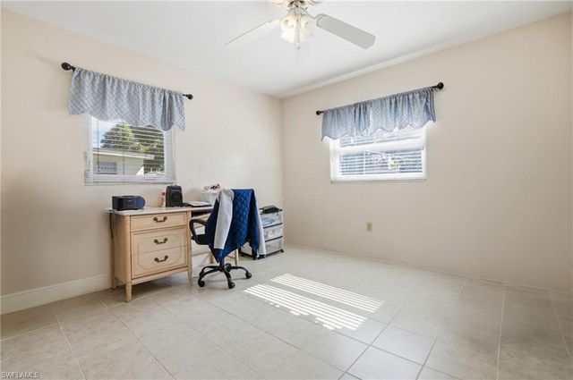 2431 Hunter TER, Fort Myers, FL 33901