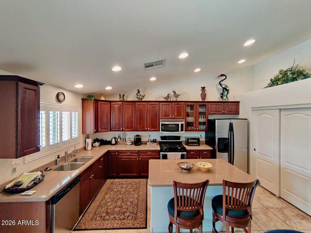 19696 N MADISON Circle, Maricopa, AZ 85138
