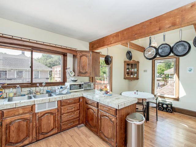 1718 Hague Avenue, Saint Paul, MN 55104
