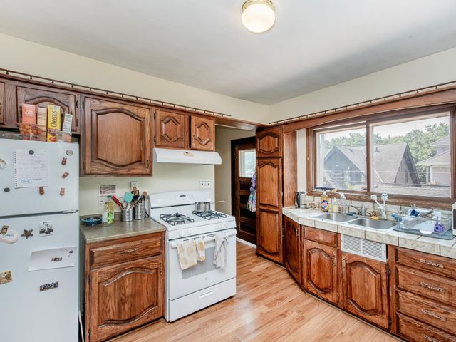 1718 Hague Avenue, Saint Paul, MN 55104