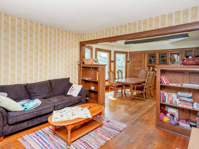 1718 Hague Avenue, Saint Paul, MN 55104