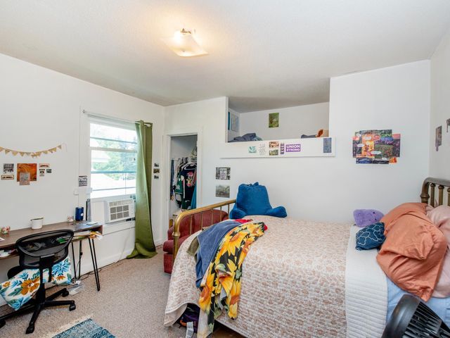 1718 Hague Avenue, Saint Paul, MN 55104