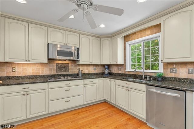 351 Retford Ave, Cranford Twp., NJ 07016