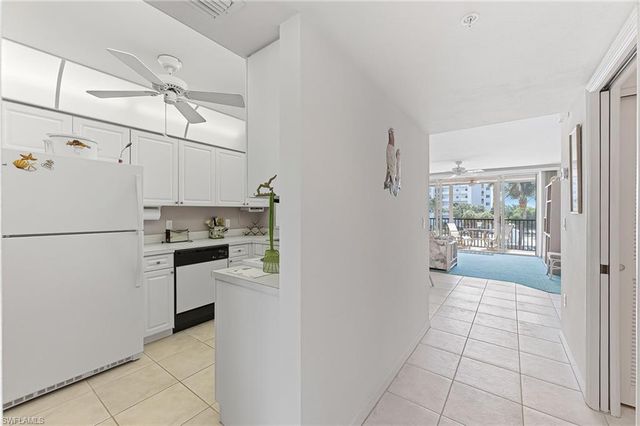 4421 Bay Beach LN 623, Fort Myers Beach, FL 33931