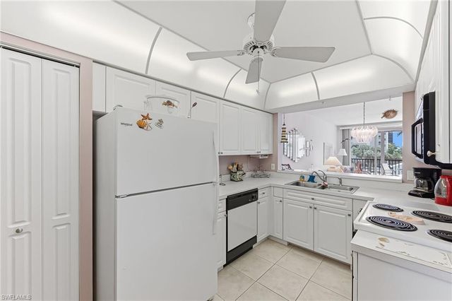 4421 Bay Beach LN 623, Fort Myers Beach, FL 33931