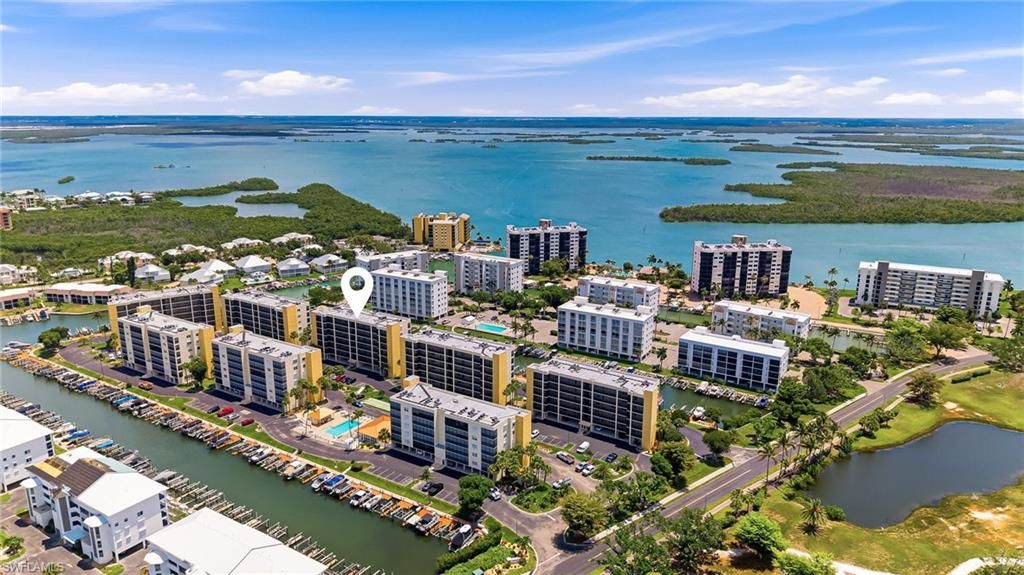 4421 Bay Beach LN 623, Fort Myers Beach, FL 33931