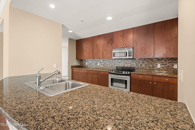 1899 Beach Boulevard, 501, Biloxi, MS 39531