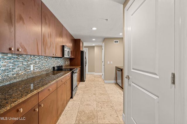 1899 Beach Boulevard, 501, Biloxi, MS 39531